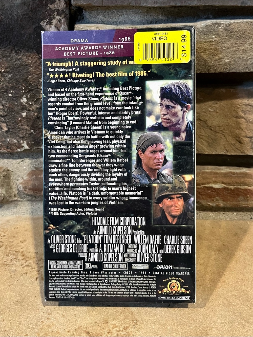 Platoon VHS Sealed Contemporary Classics - Black/Green Cover MGM - Picture 3 of 5